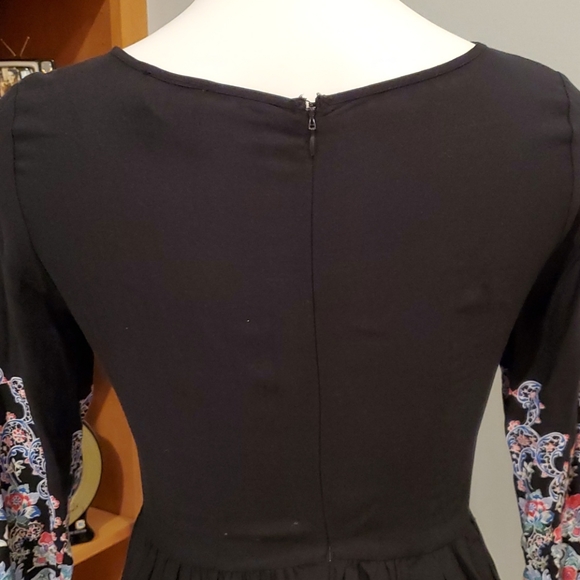 ASOS Petite Black Mini Long Sleeve Floral Dress - Picture 9 of 10